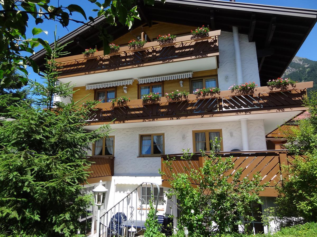 Ferienhotel Sonnenheim Оберстдорф Екстер'єр фото